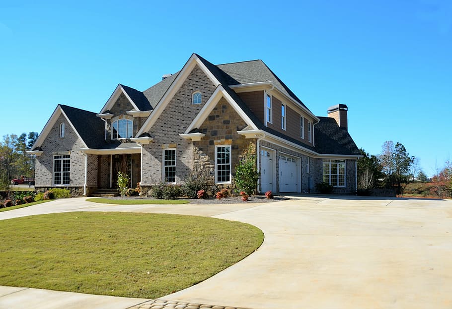 luxury-home-upscale-architecture-design